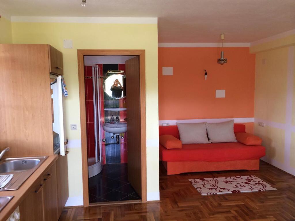 Apartman Put Svete Kate Raslina Bagian luar foto