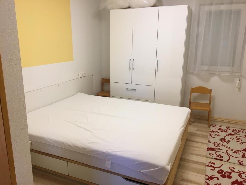 Apartman Put Svete Kate Raslina Bagian luar foto